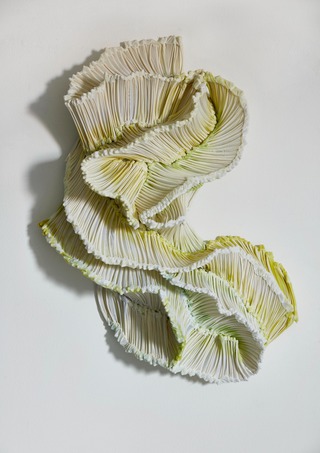 Untitled
Dyed nylon fabric, porcelain, tied,
77 x 55 x 21cm
2023

Photo: Øystein Klakegg